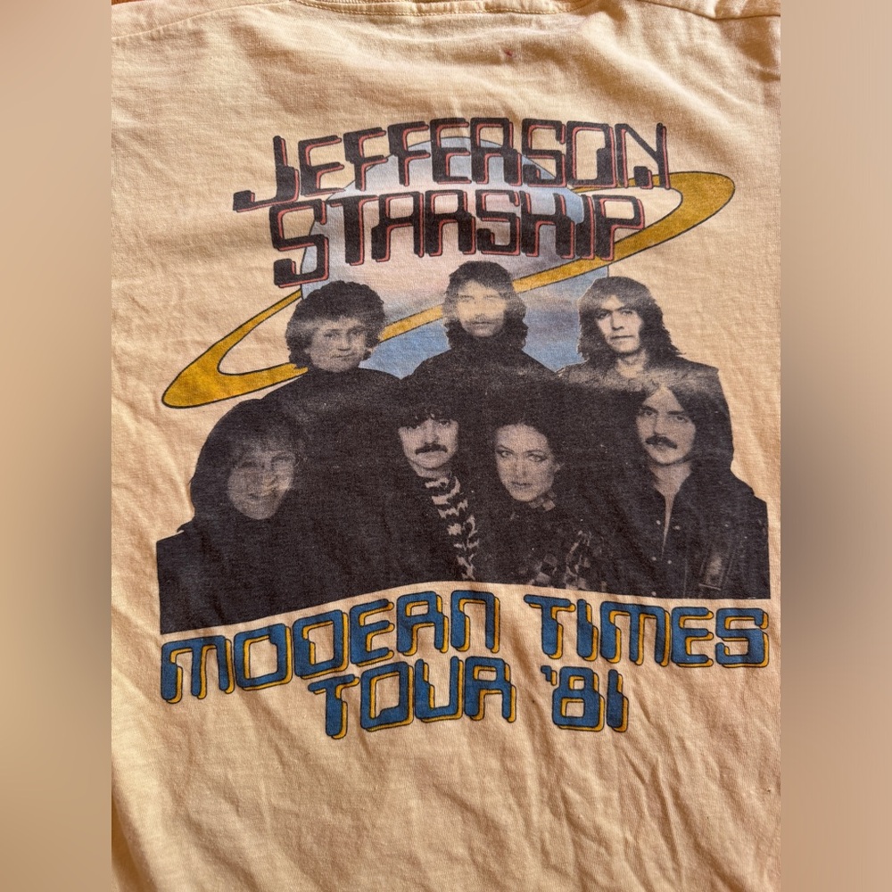 80s Vintage Jefferson Starship Modern Times Yellow Graphic T - Picture 4 of 9